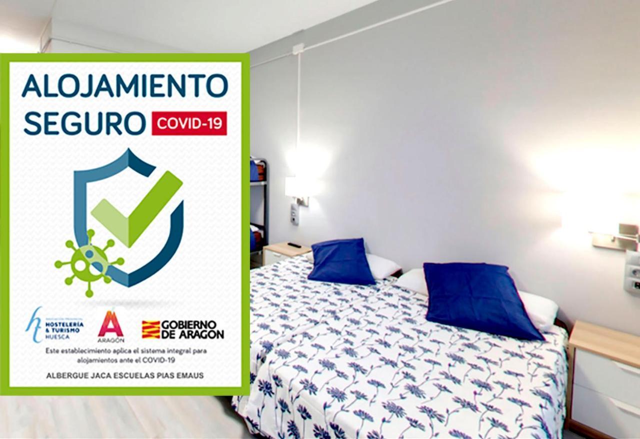 Residencia Albergue Jaca Exterior photo