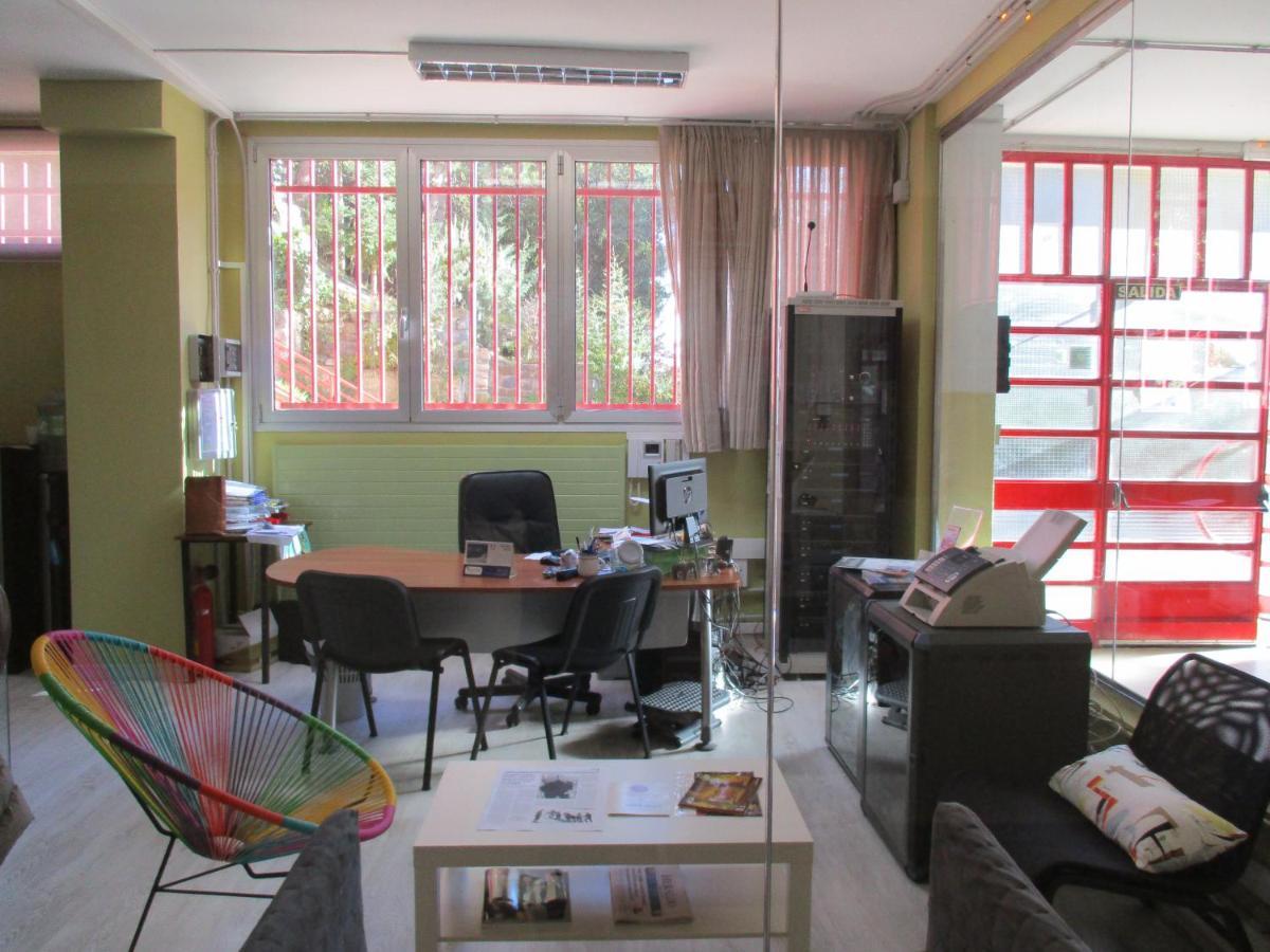 Residencia Albergue Jaca Exterior photo