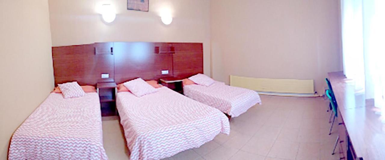 Residencia Albergue Jaca Exterior photo